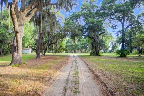26 Hallmark Road Saint Helena Island SC 29920