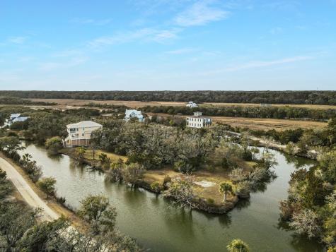 28 Sharks Tooth Circle Edisto Island SC 29438