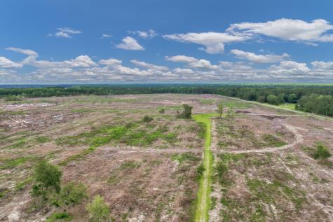 5120 N Brewington Road Manning SC 29102