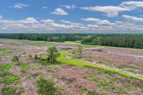 5120 N Brewington Road Manning SC 29102