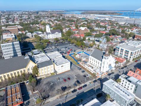 29 Henrietta Street Charleston SC 29403