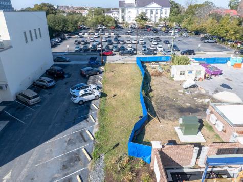 29 Henrietta Street Charleston SC 29403