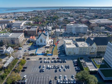 29 Henrietta Street Charleston SC 29403