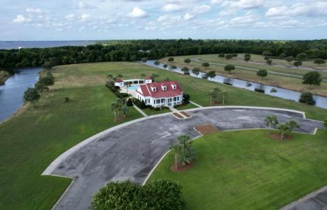 4 Cravens Street Georgetown SC 29440