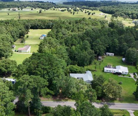 5077 Comments Road Hollywood SC 29449