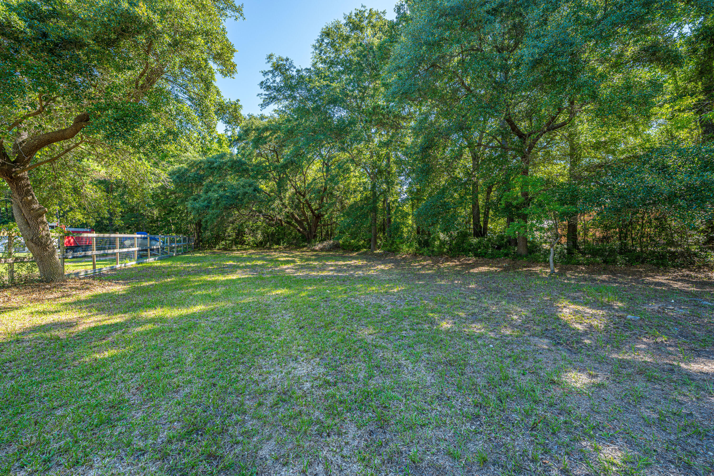 1536 A Boston Grill Road Mount Pleasant SC 29466