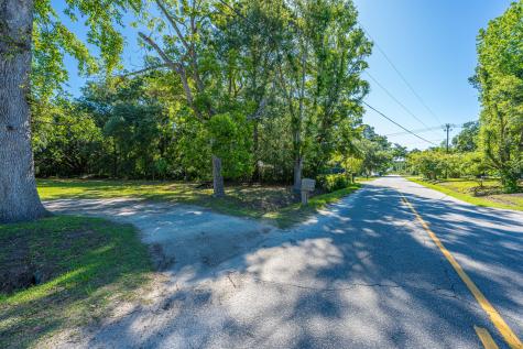 1536 A Boston Grill Road Mount Pleasant SC 29466