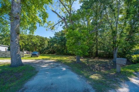 1536 A Boston Grill Road Mount Pleasant SC 29466