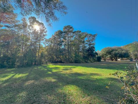 560 Farrell Street Moncks Corner SC 29461