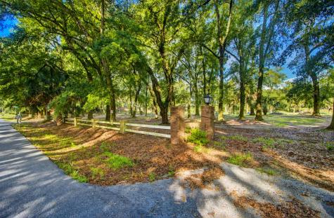 121 Calais Pointe Charleston SC 29492