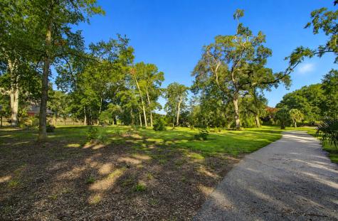 121 Calais Pointe Charleston SC 29492
