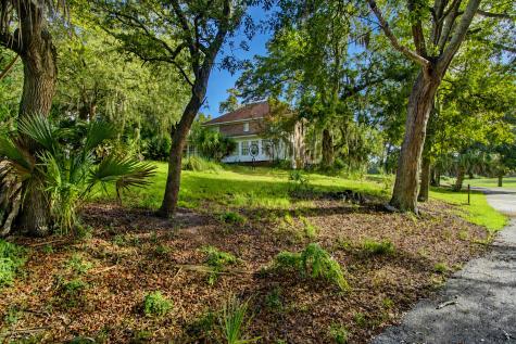121 Calais Pointe Charleston SC 29492