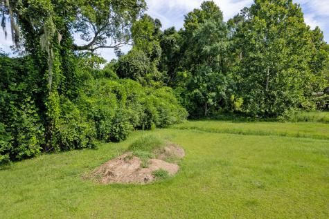325 W 5th N Street Summerville SC 29483
