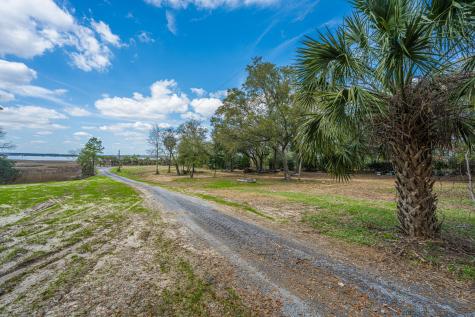 8 Yellow House Road Charleston SC 29492