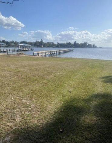 1205 Davis Street Manning SC 29102