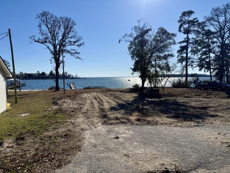 1205 Davis Street Manning SC 29102
