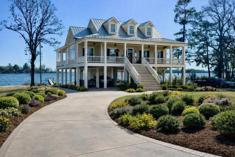1205 Davis Street Manning SC 29102
