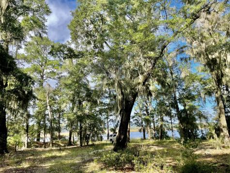 304 County Road S-22-853 Georgetown SC 29440