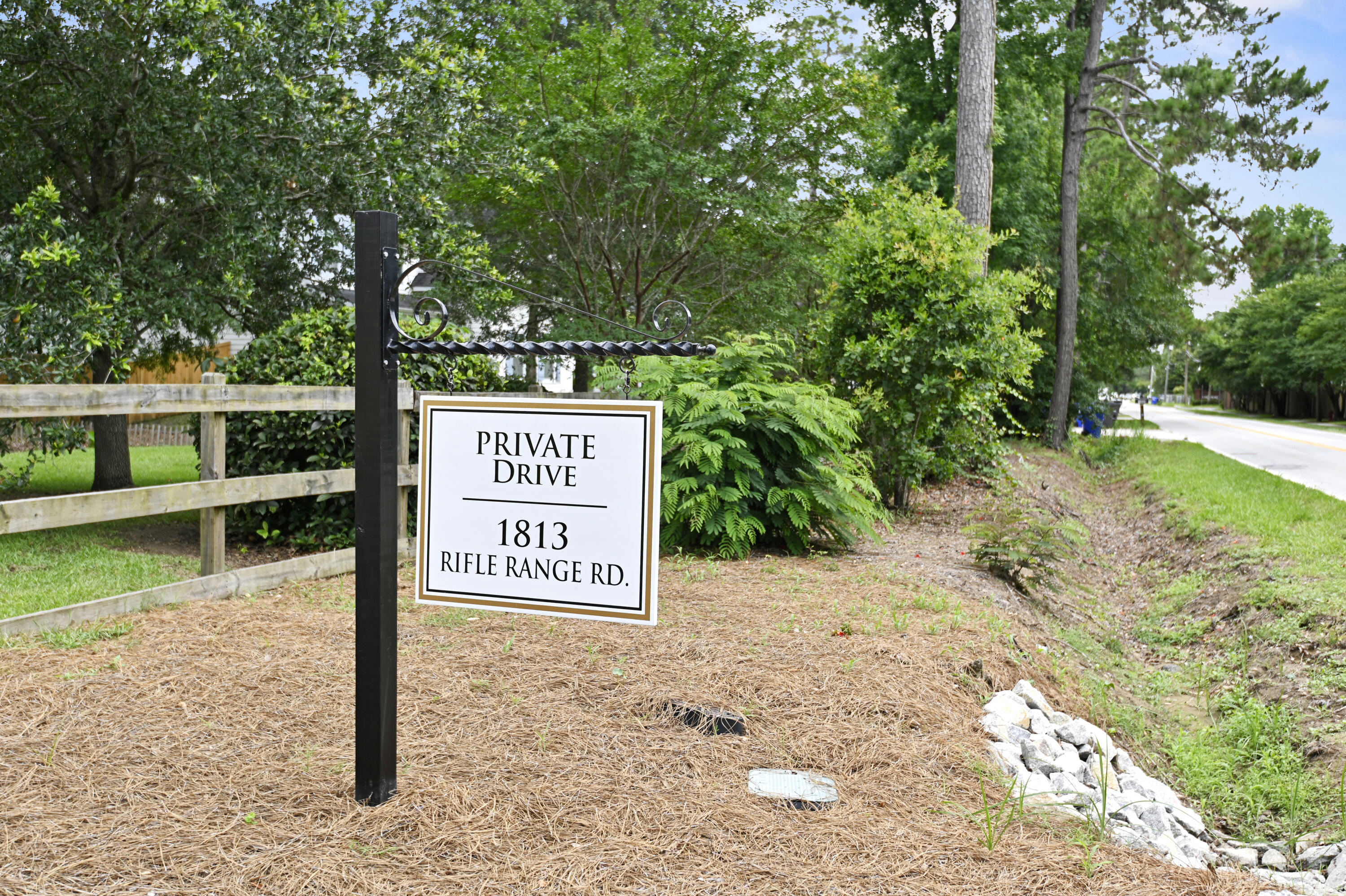1813 Rifle Range Road Mount Pleasant SC 29464