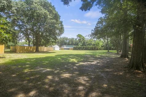 1813 Rifle Range Road Mount Pleasant SC 29464