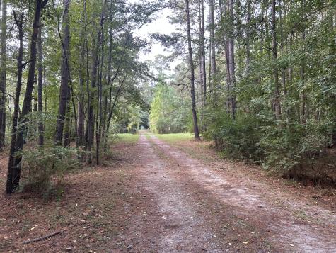 123 Kyseth Lane Moncks Corner SC 29461