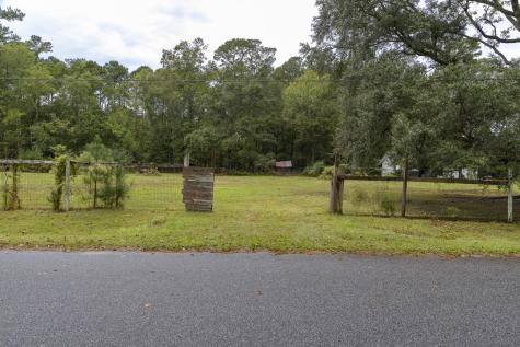 208 Poplar Circle Summerville SC 29483
