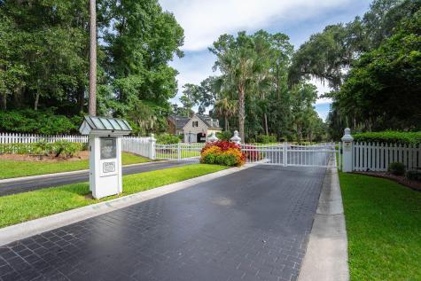 340 De La Gaye Point Beaufort SC 29902