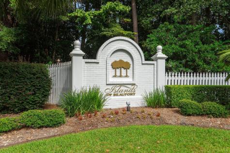 340 De La Gaye Point Beaufort SC 29902