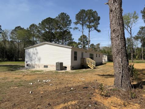 7533 Old Number Six Highway Santee SC 29142