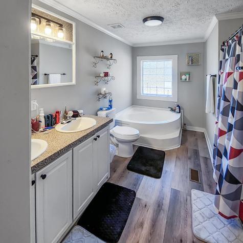 1105 Peacock Street Manning SC 29102