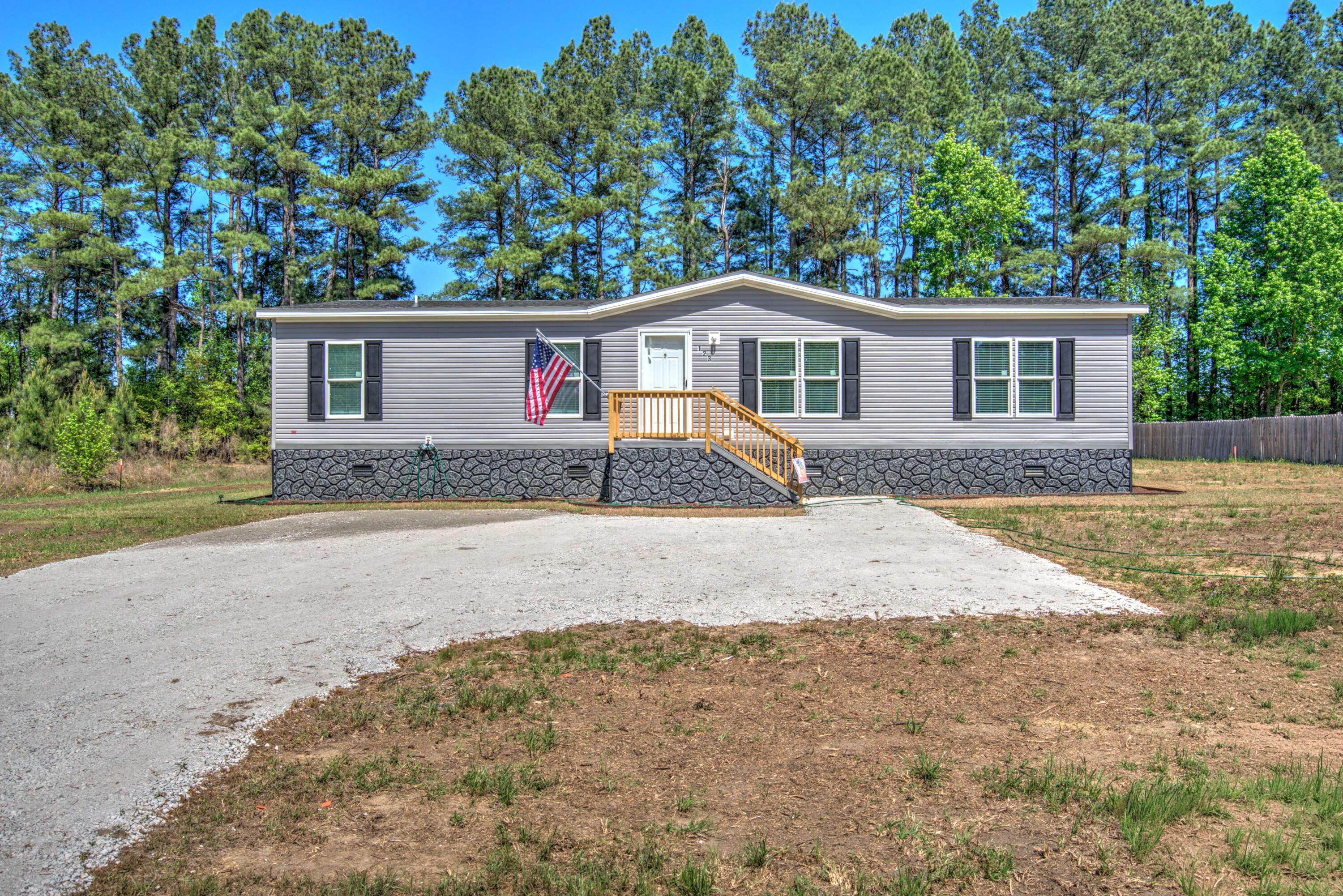123 Firefly Lane Orangeburg SC 29118