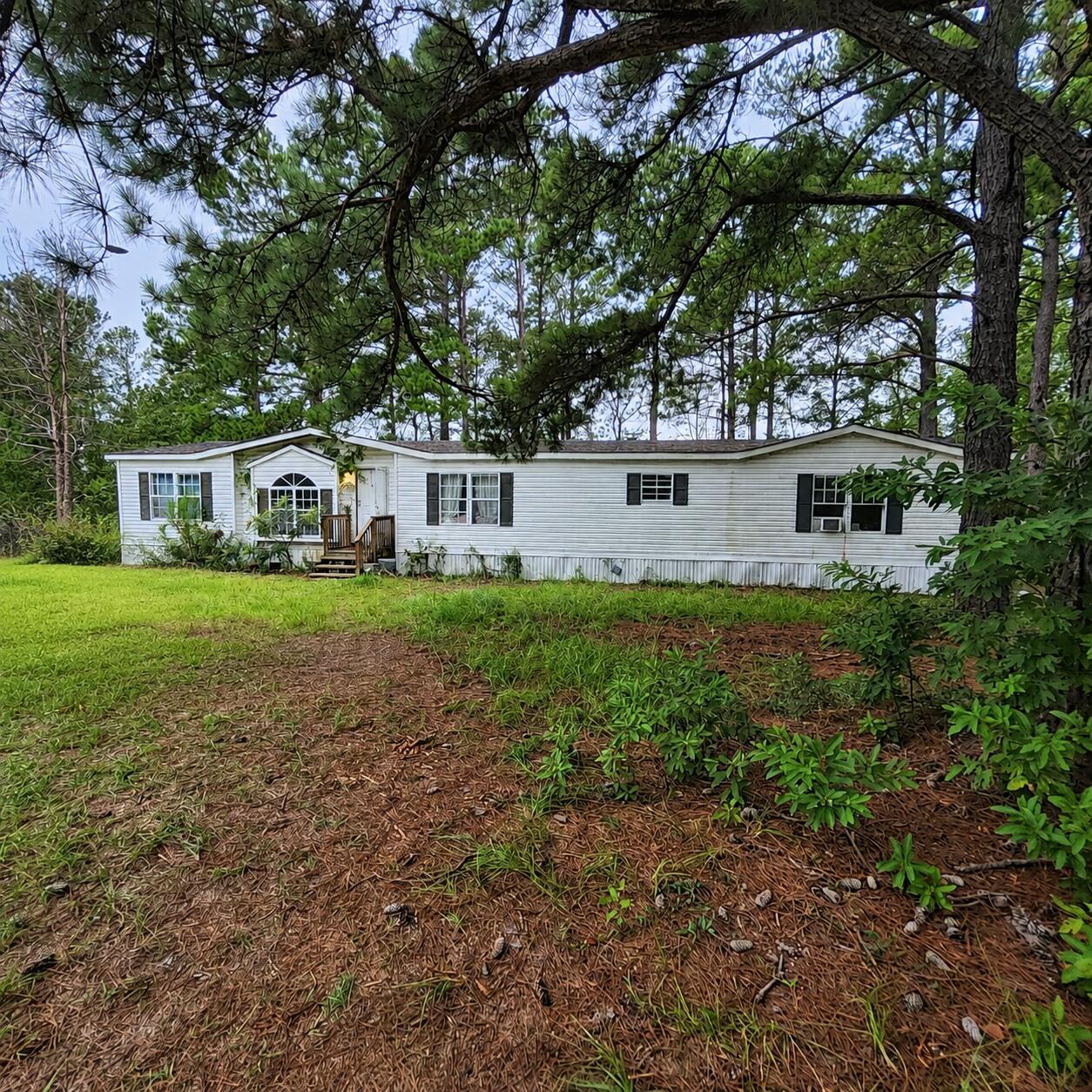 1078 Sullivan Drive Manning SC 29102