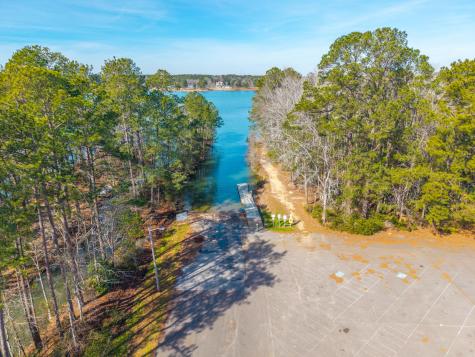 627 Lakeside Drive Moncks Corner SC 29461