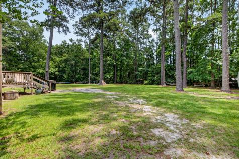 127 Schultz Lake Road Summerville SC 29483