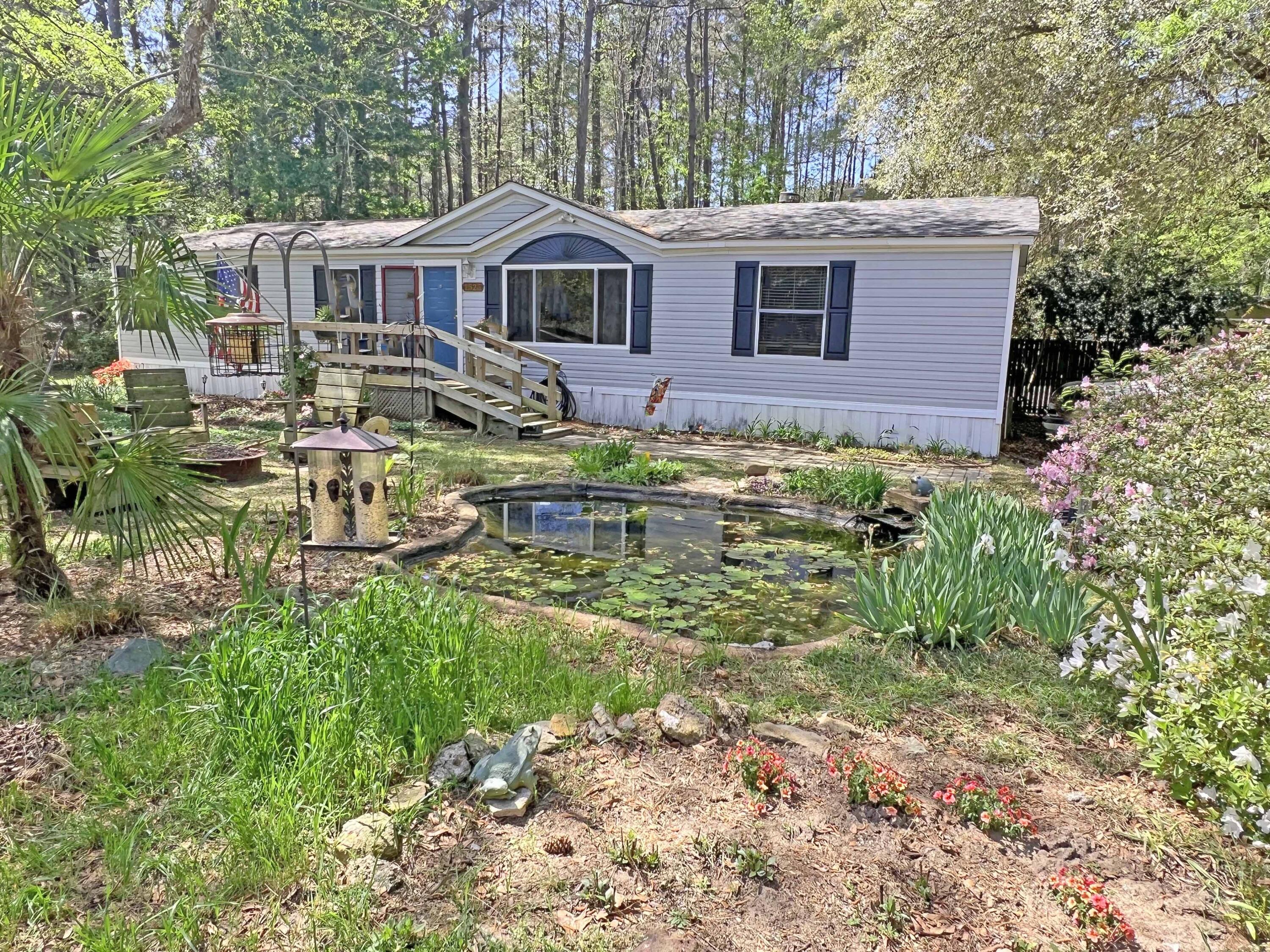 1525 Ethan Stone Road Manning SC 29102