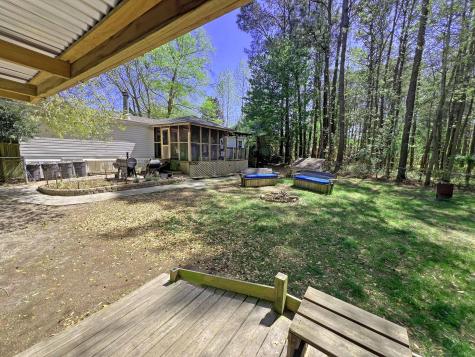 1525 Ethan Stone Road Manning SC 29102