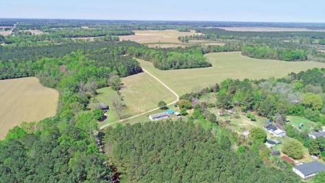 1525 Ethan Stone Road Manning SC 29102
