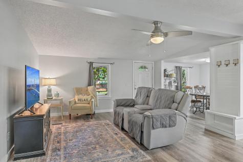 5709 Old Jacksonboro Road Ravenel SC 29470