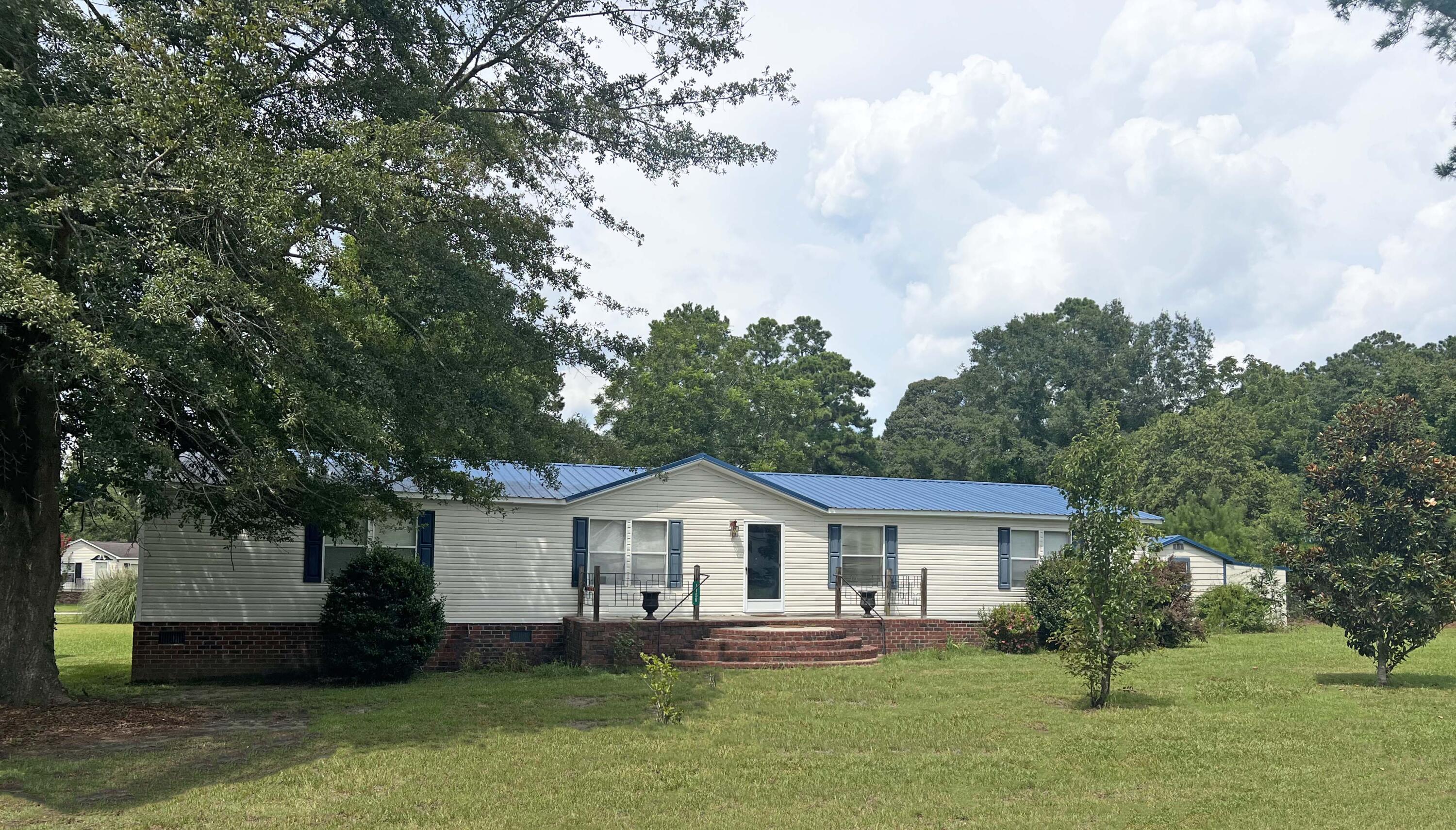 1156 W A. Gamble Road Manning SC 29102