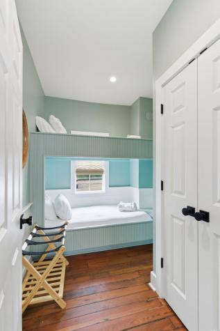 72 Ashe Street Charleston SC 29403