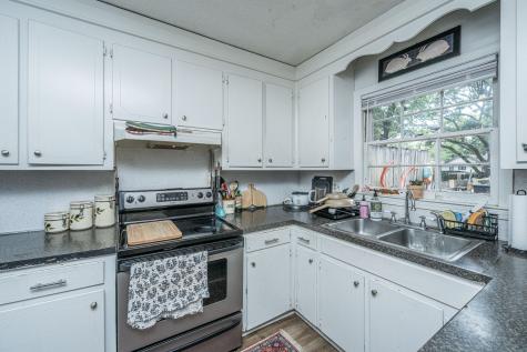 704 Marlin Lane Charleston SC 29412