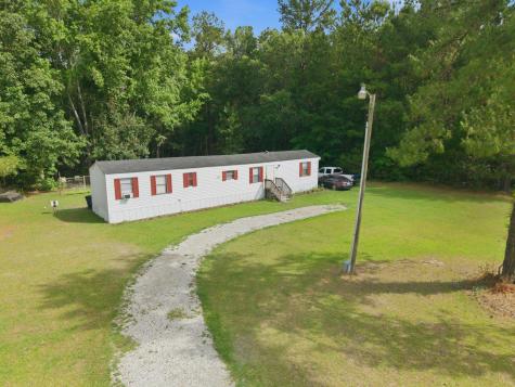 1154 Edgewater Road Pineville SC 29468