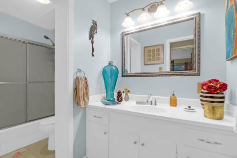 102 Candlelite Path Summerville SC 29483