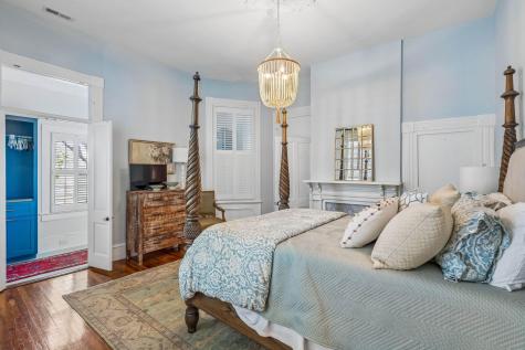67 Warren Street Charleston SC 29403