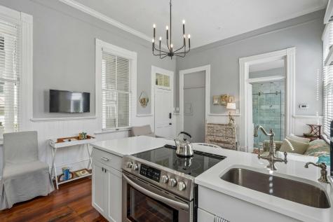 67 Warren Street Charleston SC 29403