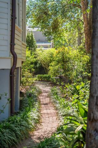 67 Warren Street Charleston SC 29403