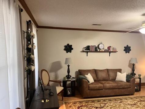 40 W Rigby Street Manning SC 29102