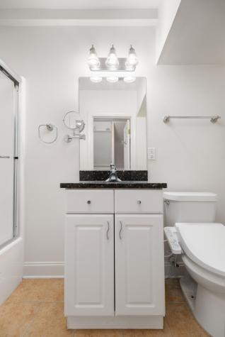 348 King Street Charleston SC 29401