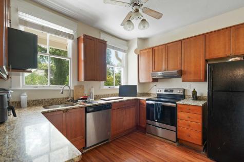 77 Pitt Street Charleston SC 29403