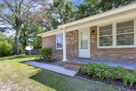 1746 E Avalon Circle Charleston SC 29407